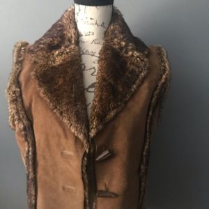 GUESS Shearling/FurToggle Vest